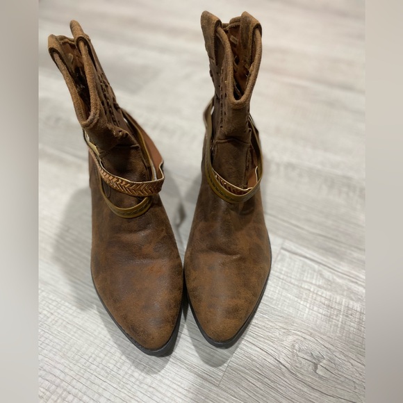 🔥C Est 1946 Brown Ankle Boots 9 - Picture 5 of 7